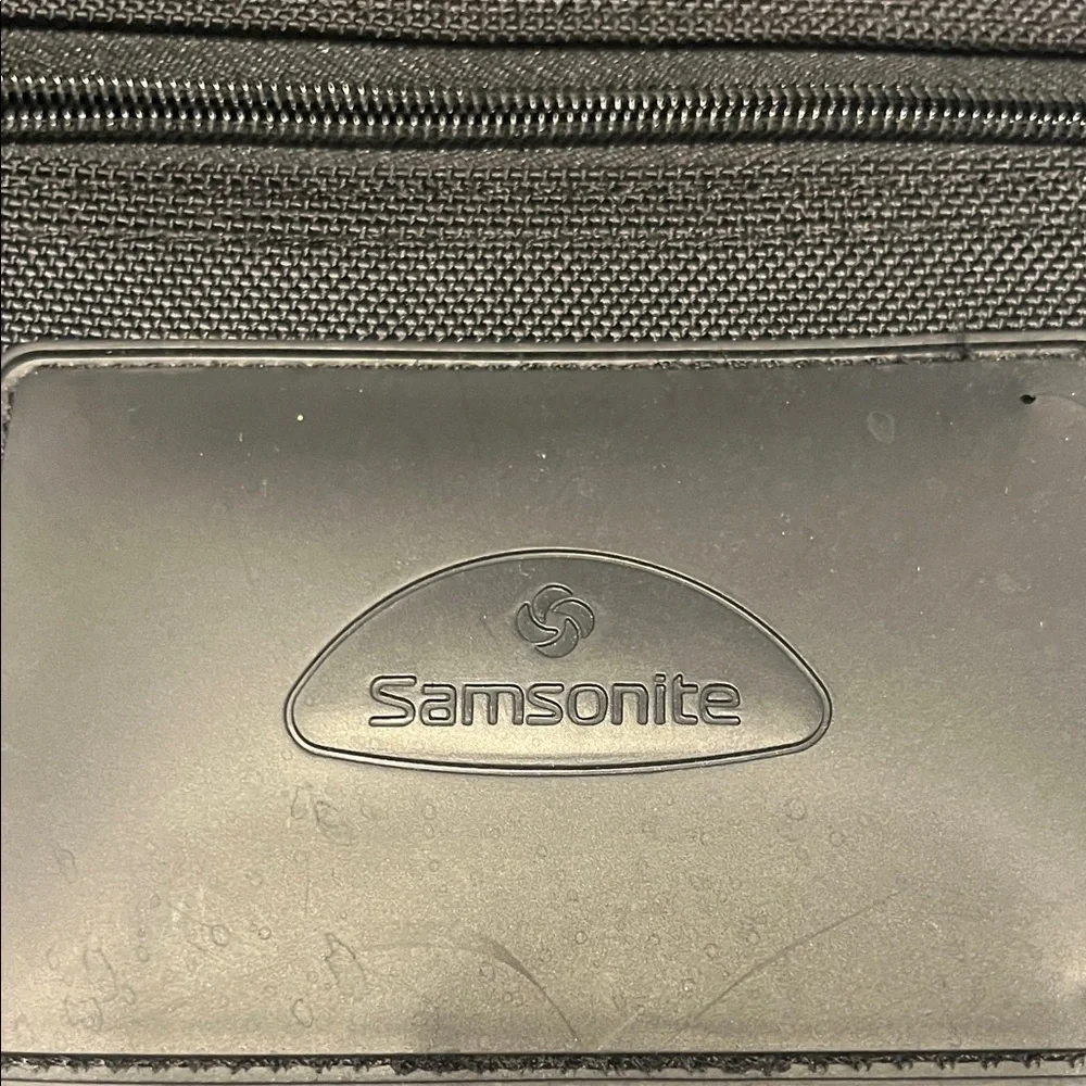 Samsonite Black Men's Bag 17”x14”x 6”.